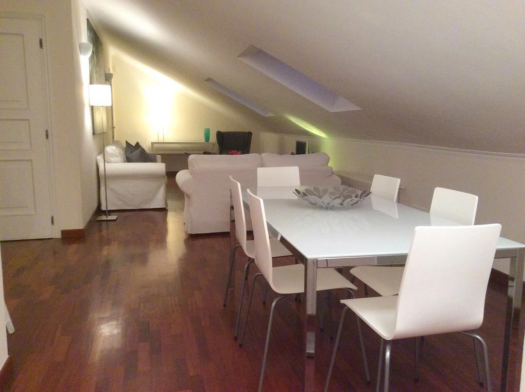 Apartment La Mansarda Alba  Bilik gambar
