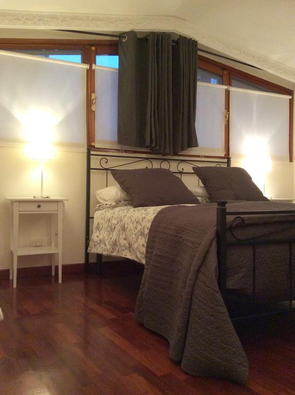 Apartment La Mansarda Alba  Bilik gambar